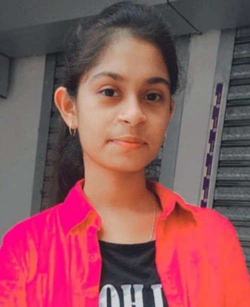 Aastha DIXIT  home tutor in Lucknow.